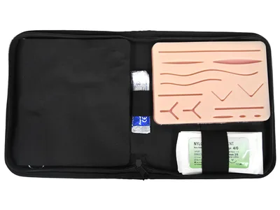 Kit de antrenament pentru suturare (Pad + instrumente + sutură)